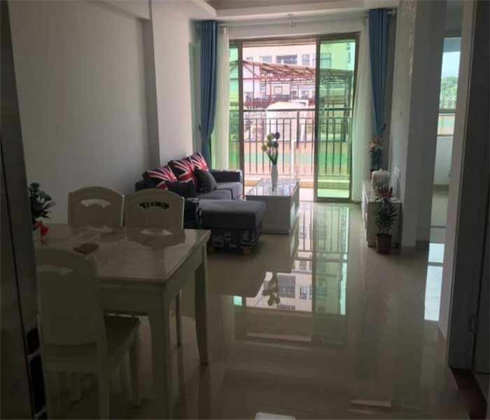 <a href=/dalingshan/ target=_blank class=infotextkey>大嶺山小產權房</a>出售:御湖雅居