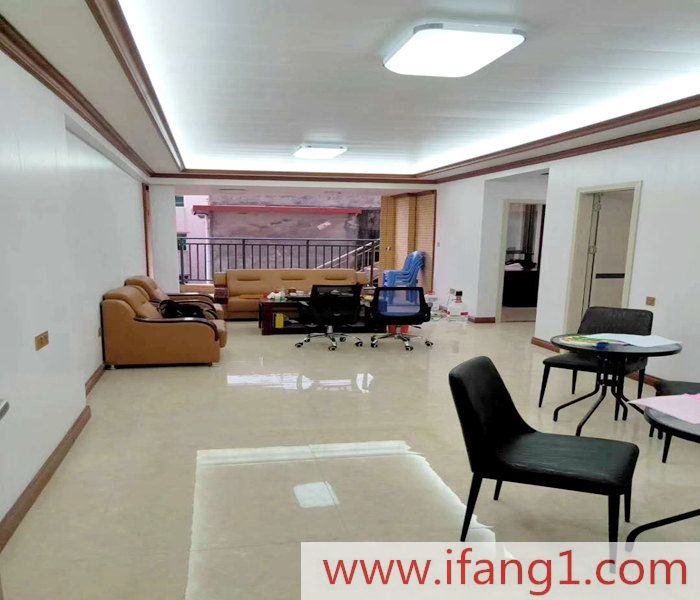 <a href=/dalingshan/ target=_blank class=infotextkey>大嶺山小產權房</a>新樓盤