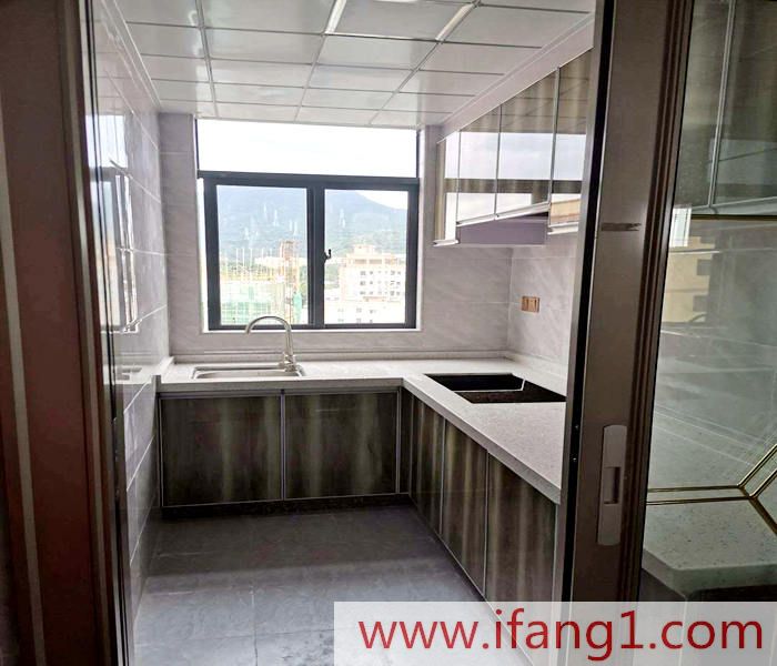 <a href=/dalingshan/ target=_blank class=infotextkey>大嶺山小產權房</a>網